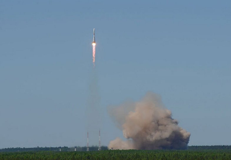 Chris B Nsf And There S A Soyuz 2 1b Fregat M Launch With Kosmos Glonass N º 52 From Plesetsk About Five Hours Ahead Of The Atlas V Launch T Co 0wsazzg3bf