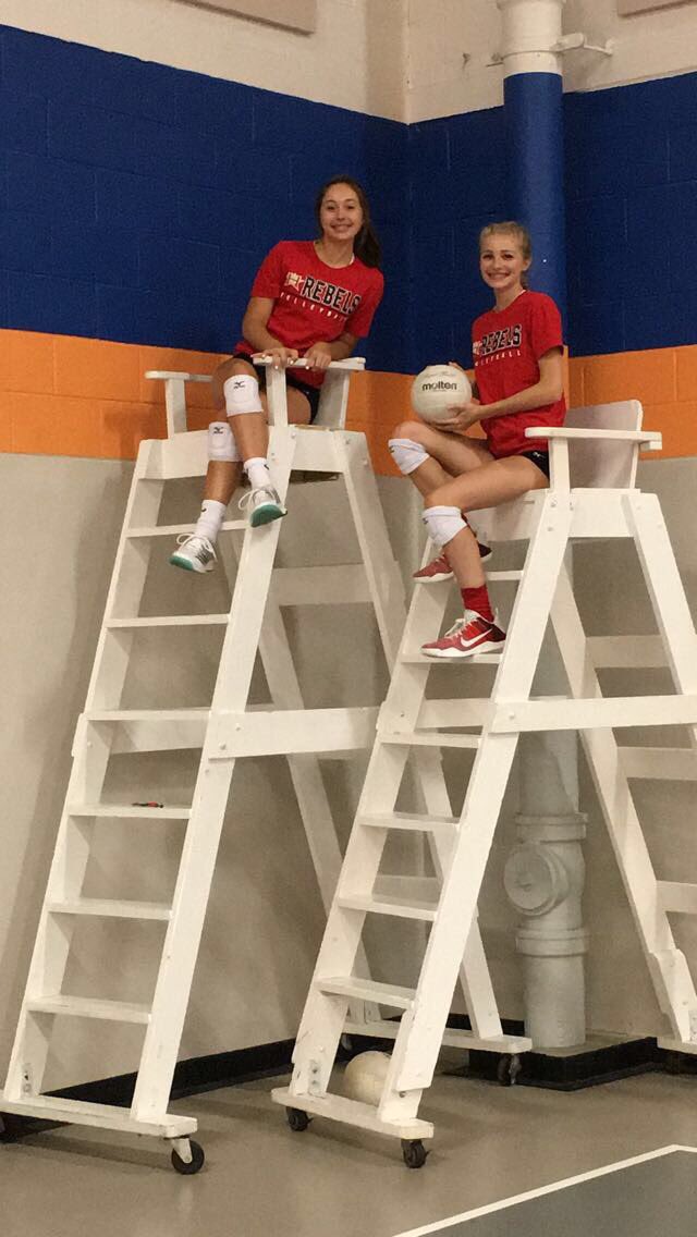 HorlickGirlsVB's tweet photo. Game day!!! 6:30! Be there!!!🏐😎 https://t.co/v2FIIwjCfh