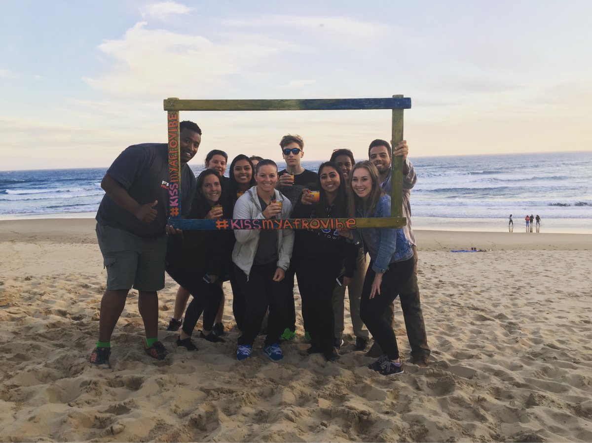 We're always treated to a warm welcome and stunning #sunset when we arrive <a href="/afrovibe_sa/">Afrovibe SouthAfrica</a> in the #GardenRoute! #travel #grouptours #hotspots2c