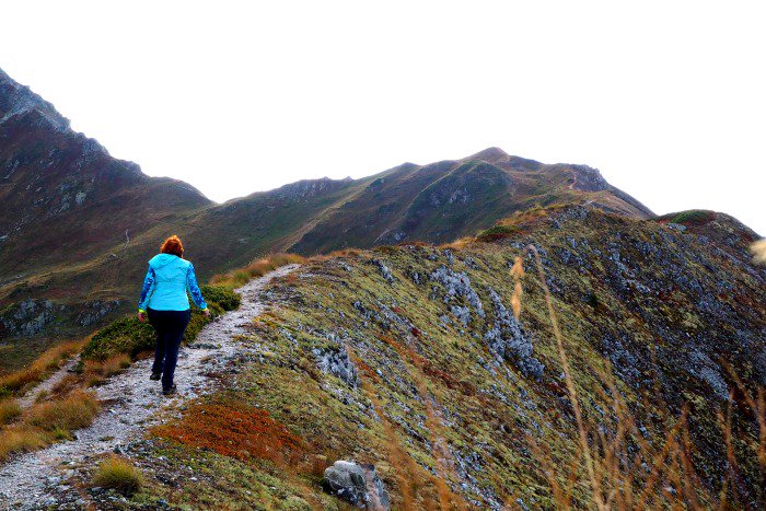 Malicyel's tweet photo. P1 J'ai osé... partir en randonnée toute seule pour aller jusqu'aux crêtes de #Thyon2000 #myvaldherens #Battlephoto https://t.co/pyDsJIIj0v