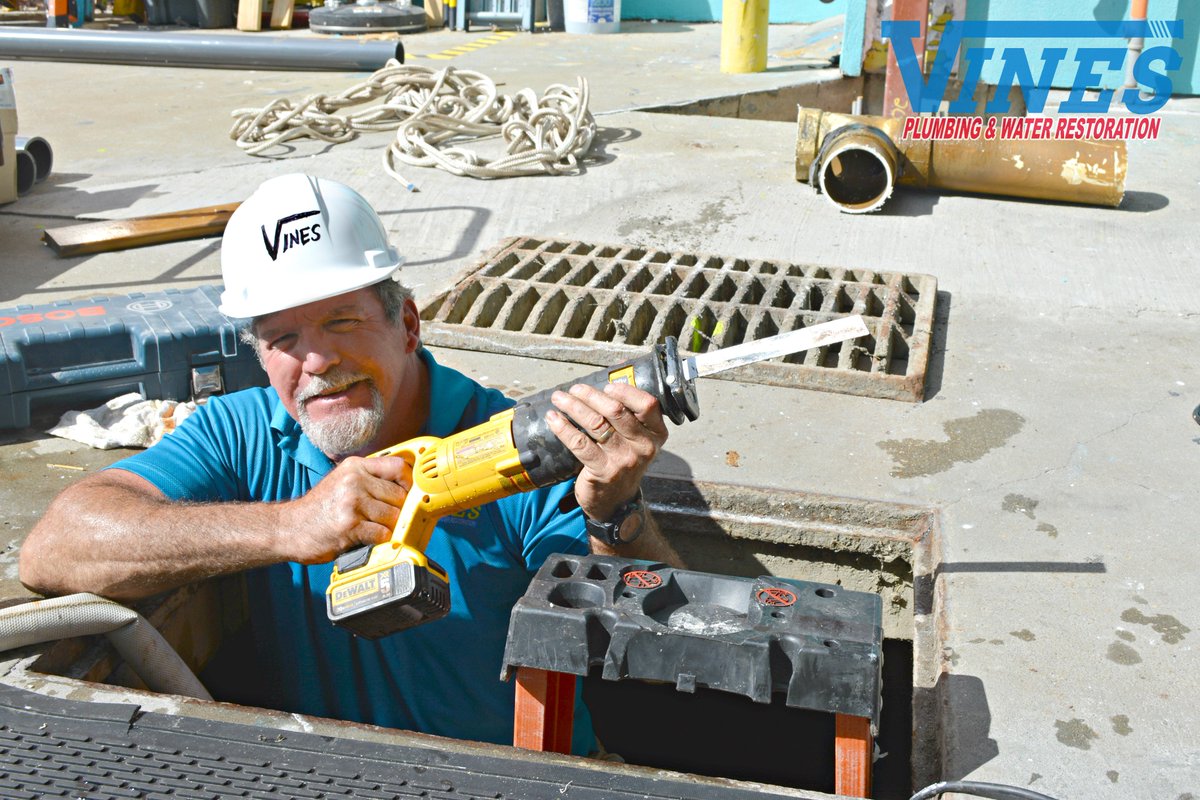 VinesPlumbing's tweet photo. There is no job that we at Vines can't handle. Check out Richard Papa V. on site at Ripley's Aquarium of Myrtle Beach working hard! https://t.co/WrISiBMxHC