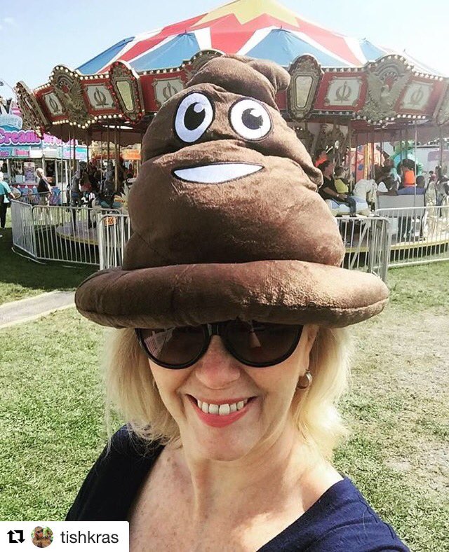 gdsfair71's tweet photo. #Repost @tishkras (@get_repost)
・・・
Officially a poopie head! 💩😂💩😂#gdsfair2017 #poophead #poconosummer https://t.co/GS67k2pMUx