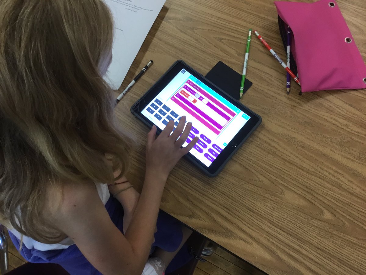 RHSDragon5B's tweet photo. Everyone is very excited to take their first coding steps! We are beginning by drawing shapes using @hopscotch. #RHSDragons https://t.co/K91kOEhkdt