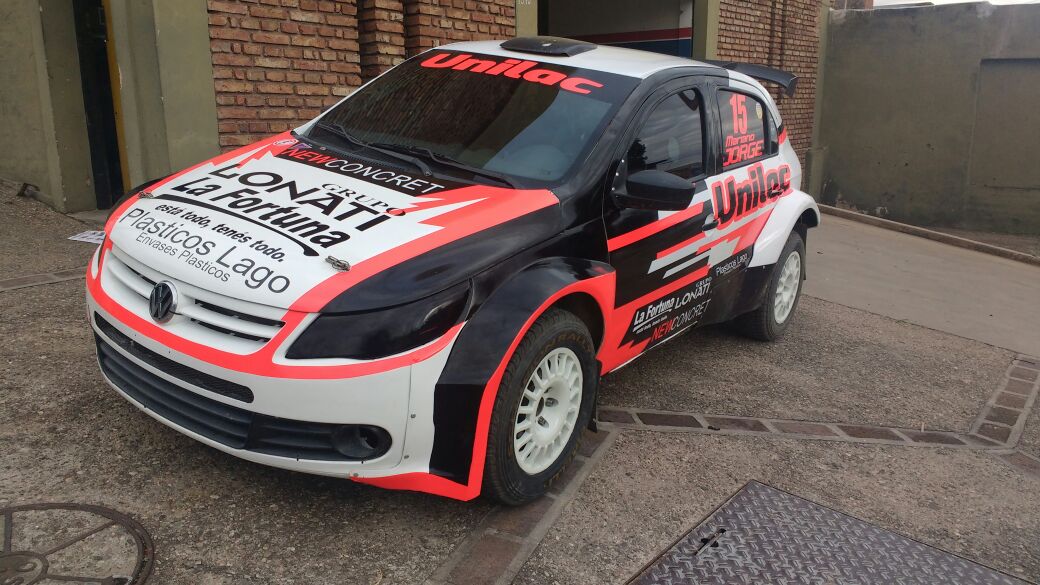DiegoDaorden's tweet photo. #CARXArrecifes Con este VW Gol Trend debutará @DinoDiPalma en el @CARXRallycross este fin de semana en la #ClaseJunior https://t.co/jaGrPYrwOu