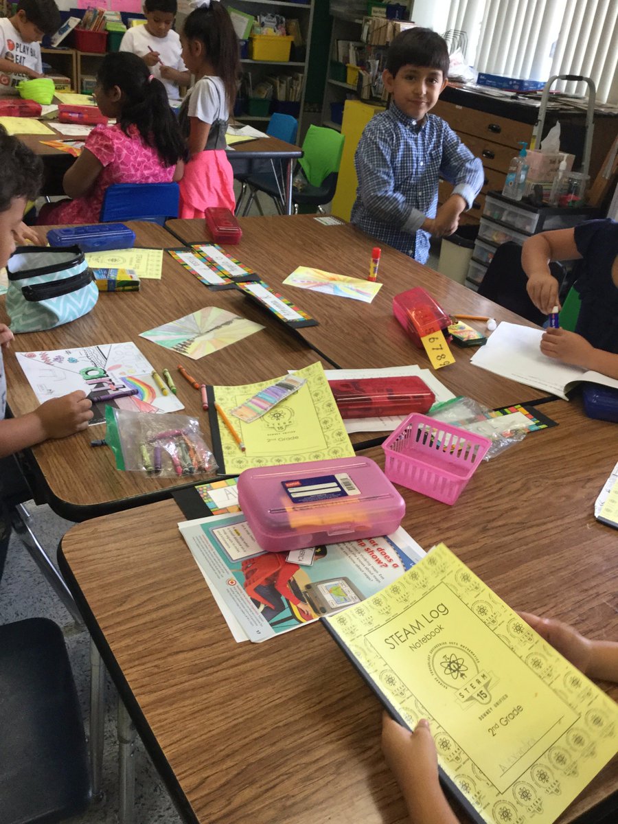 AlamedaTigers's tweet image. Second grade STEAM time is fun and exciting!