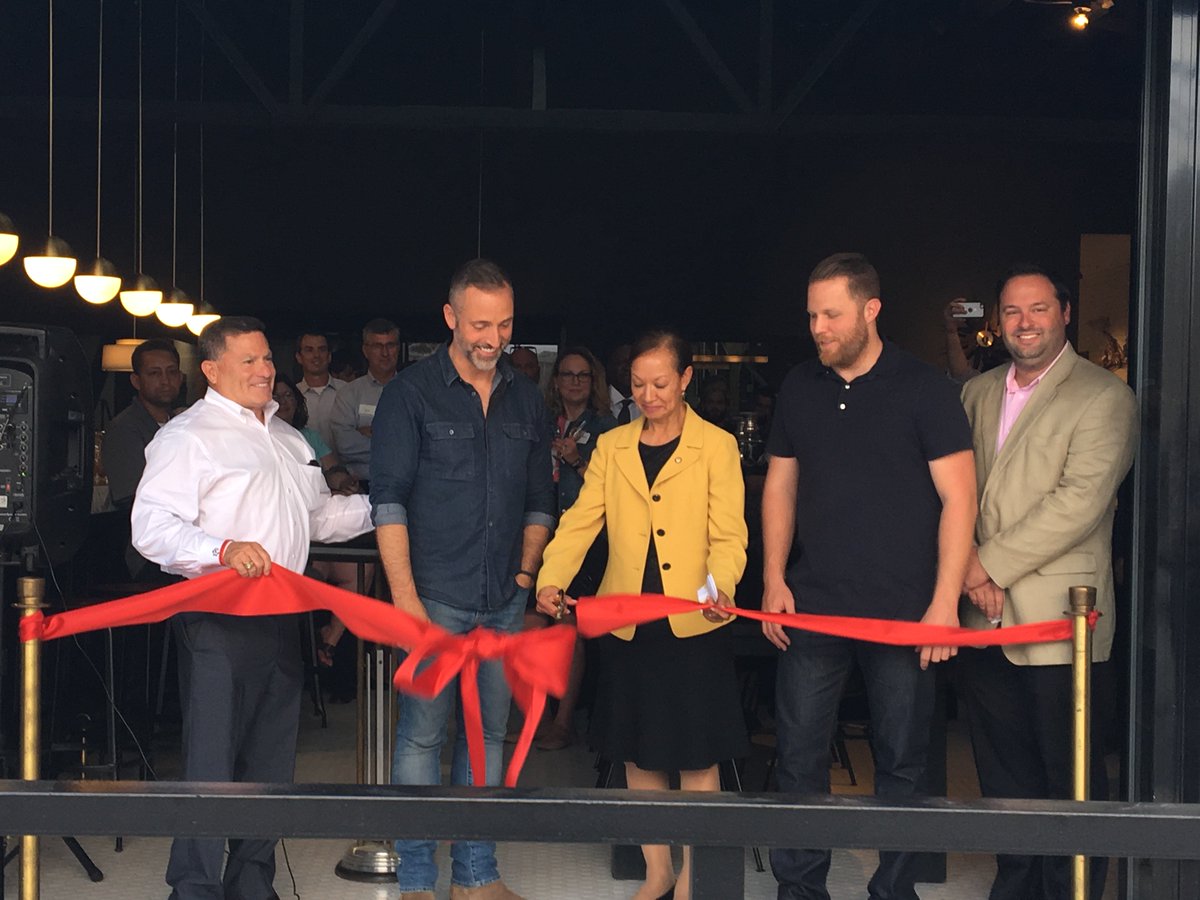 Gov_Advantage's tweet photo. Congrats @MiddleWestSpts on the ribbon cutting yesterday! @RepPerales @Boggs4Ohio It was a great event! https://t.co/93RXka1aIo