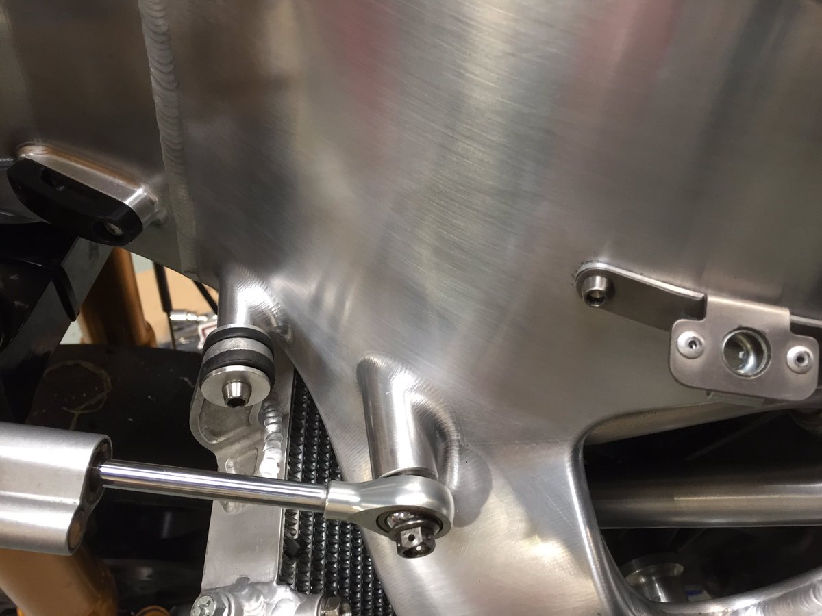DRMoto1's tweet photo. Getting the aluminium sparkling for a hot date with @CraigNeve4 @Auto66Racing #OliversMount #Scarborough #HelloDRMoto #SizzlingChassis 🏁 https://t.co/lOMYX0KaNF