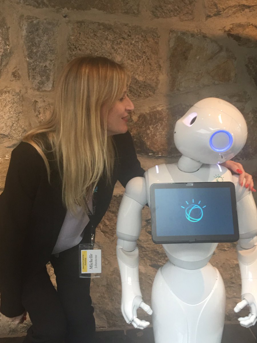 michbj22's tweet photo. Hi Pepper, such an honor to finally meet you.@cmakhele86 @VivaRepublic @DigitalMirandag @MauraWasson @estela_forte 
#IBMGLW https://t.co/6t4eUU2gEn