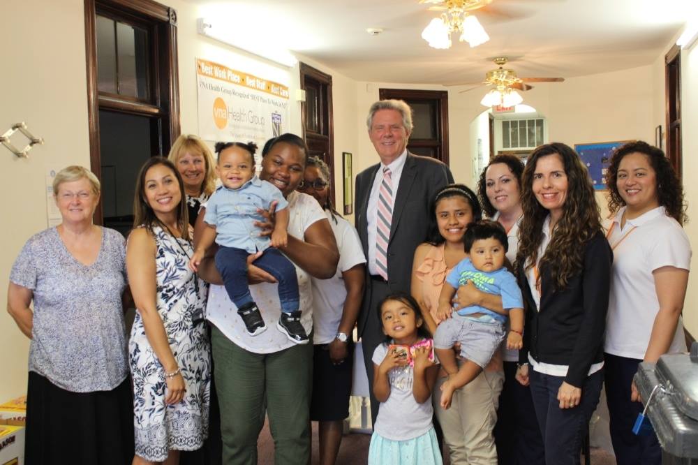 changentorg's tweet image. These families showed Rep. @FrankPallone why we must #ExpandMIECHV. Tell YOUR Representative why #HomeVisitingWorks bit.ly/2xuj0zd