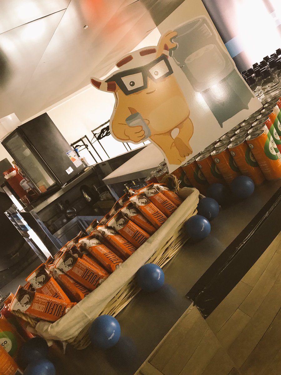 PeptalkHQ's tweet photo. ๐Big shout out to our #SnackPartners for #WorkWellLive ... #Nommm #Slurp #YouRock https://t.co/Wl7GF8f2dE