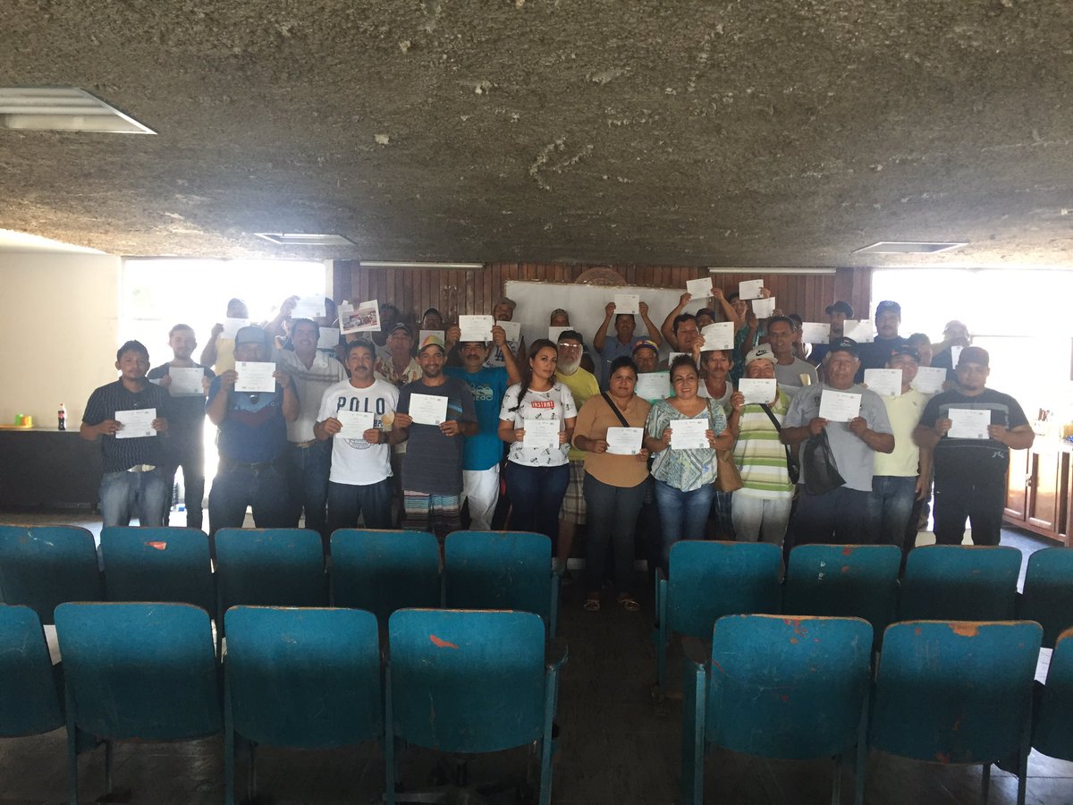 AGME085's tweet photo. Cierre taller mazatlán, sinaloa #PROPESCA. @propesca_inca @Conapesca @SAGARPA_mx @sicsic_mar https://t.co/8YcyRVGp05