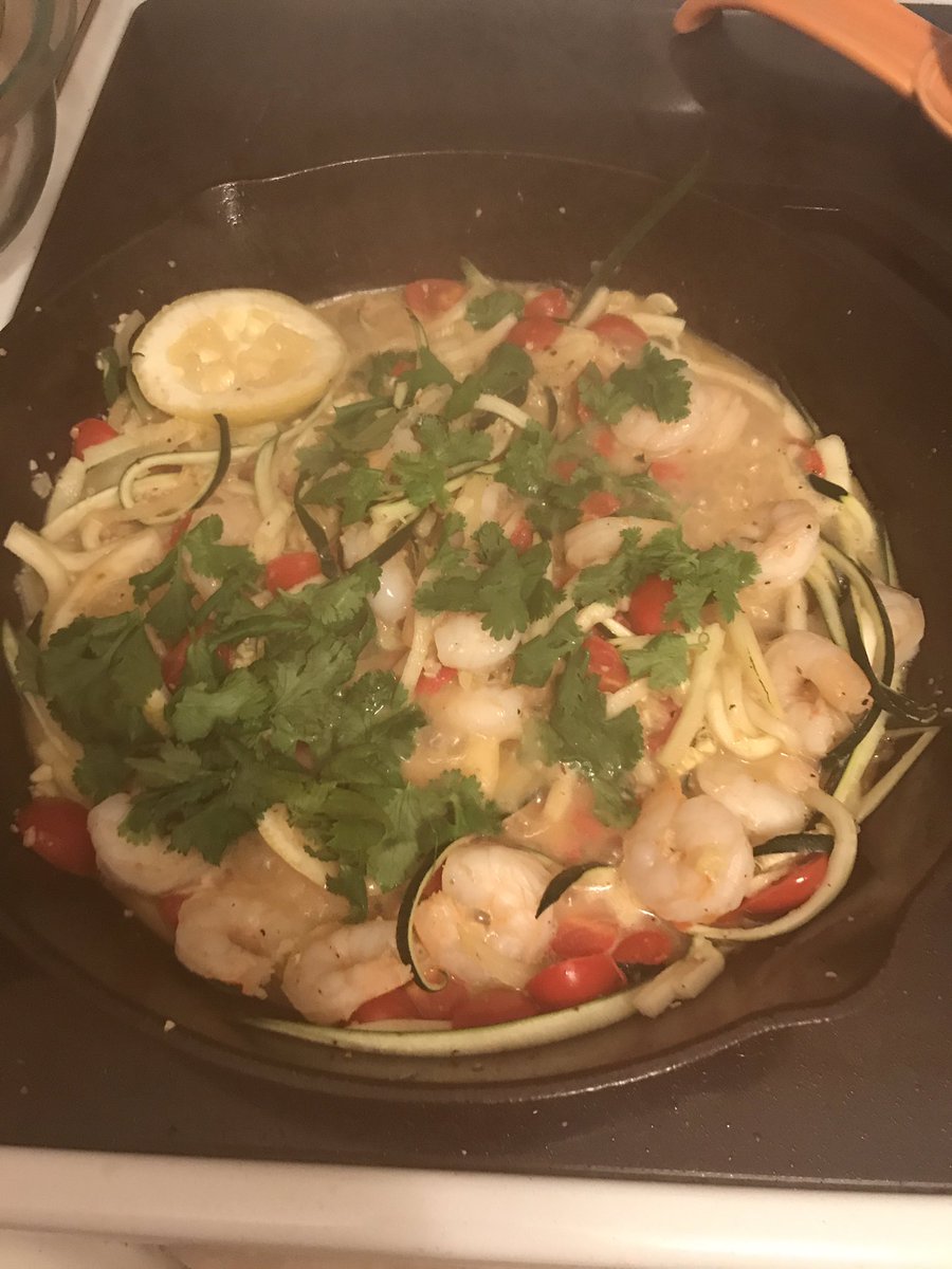 EriksKitchen's tweet photo. From mise en place to cast iron skillet to finished plate.  Not bad. #ZucchiniNoodles https://t.co/5rGCNxvK9V