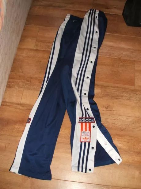Retweet if you wore trackies bottoms like this