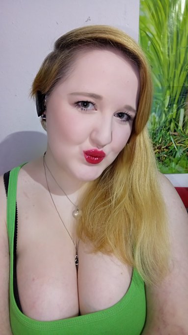 Come and visit me in my live cam https://t.co/mWXUofelQK https://t.co/v1PGMJ5oU4