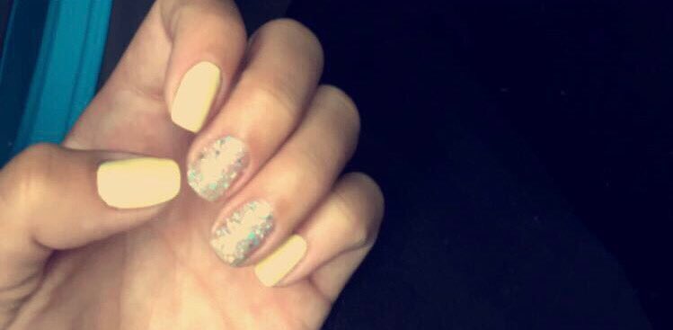 nailsathomebysd's tweet photo. Starting trends 💁🏽#2fingersinsteadof1 #2017 https://t.co/bkMmsJCEBo