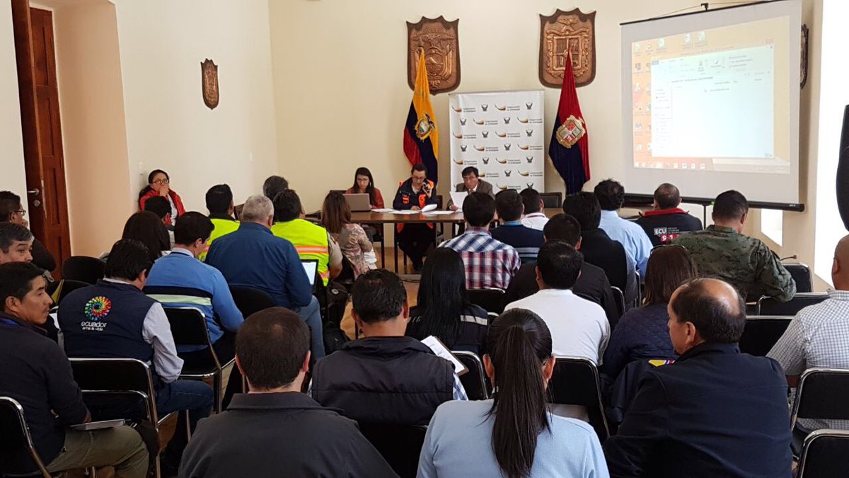 Riesgos_Ec's tweet photo. Inicia sesión COE Provincial en #Cotopaxi para trabajar sobre el simulacro regional por el #VolcánCotopaxi del 5 de octubre | #Latacunga https://t.co/0TwCaKJ3Dn