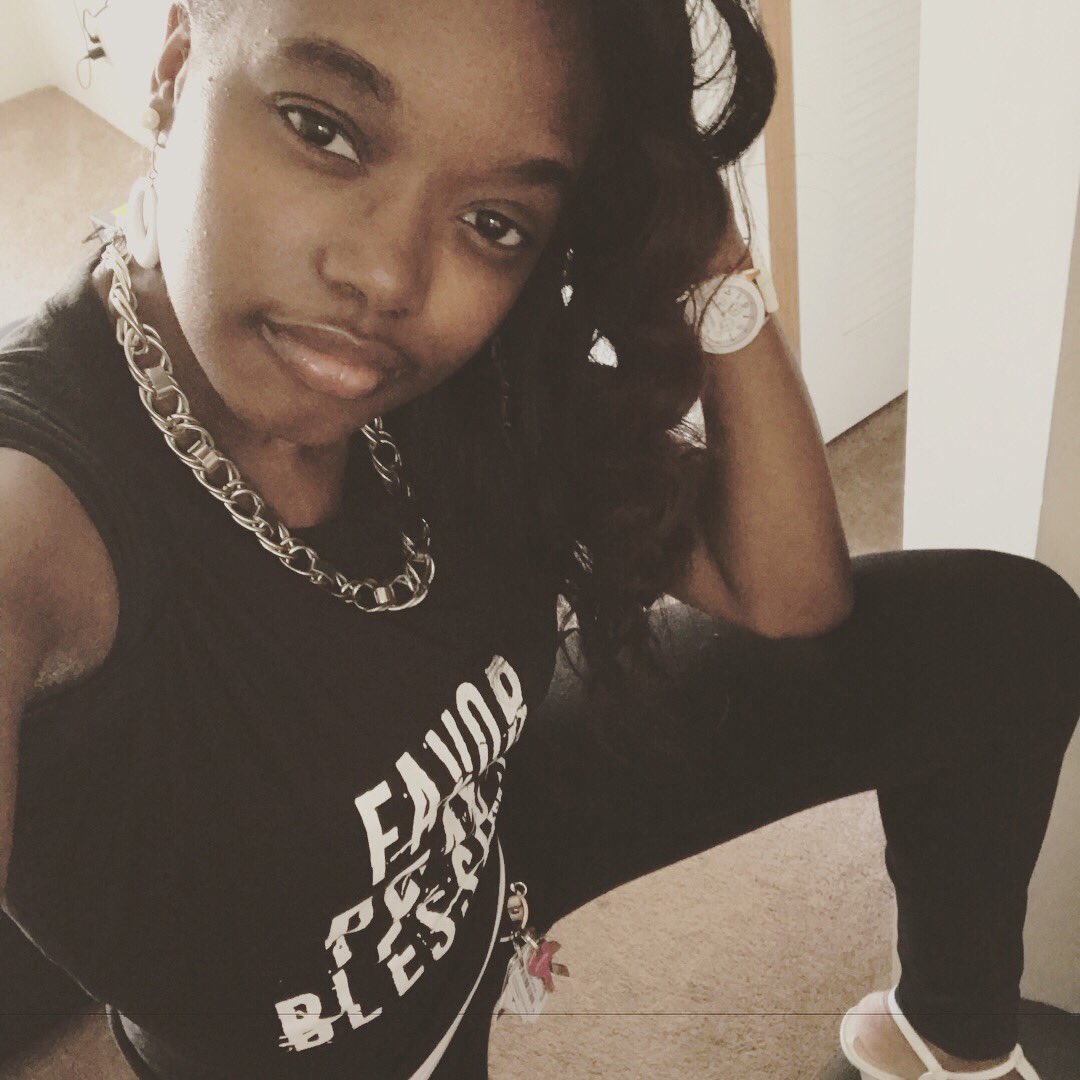 anay_caligirl's tweet photo. Got my shirt!Now I have an FPB hat, phonecase, & shirt!Canโt wait for @itsAlgee to take it to the next level #FavorPeaceBlessings #AlgeeArmy https://t.co/XgefJU9zlL