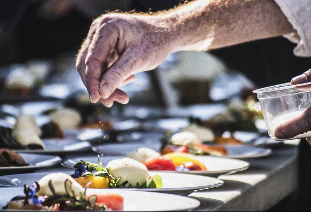 Sunshine and fine dining outdoors. The Saturday Comune Restaurant pop-up brunch was so cool. What was the best thing you ate @ #IDX?