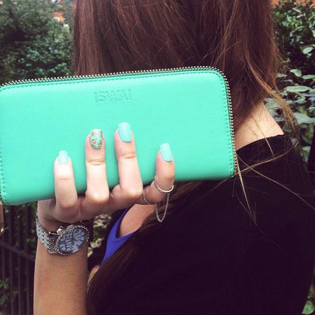 There's just a few days left to grab yourself a last minute deal on site with code ISWAI50 
💙💚 iswai.com