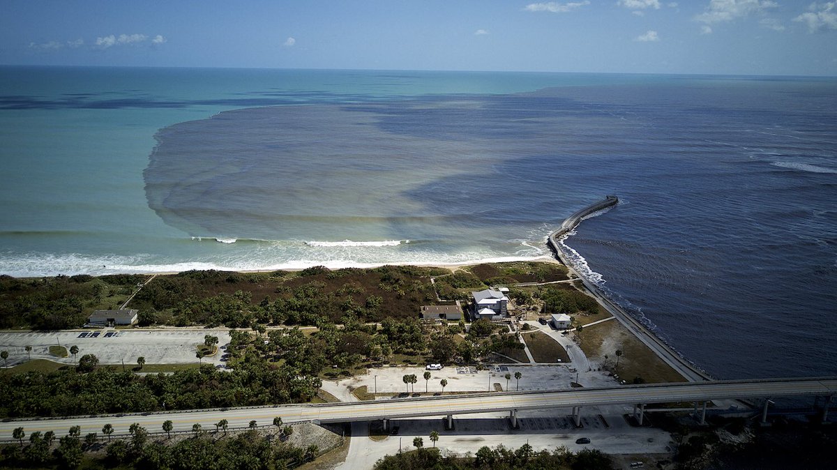 Dodging bullets but not barrels in Brevard County during Hurricane Irma with ESM Co-Founder Mez — full gallery at easternsurf.com/photos/hurrica…
