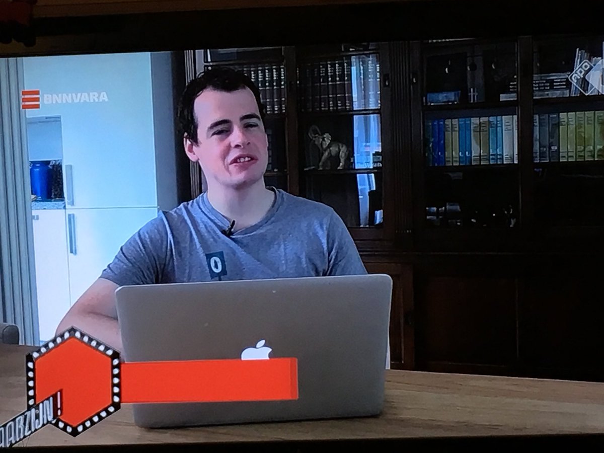 Quefox_'s tweet photo. Wesseltje is op televisie hoor! #Kanniewaarzijn #Yumble https://t.co/e8JQiMSVKS