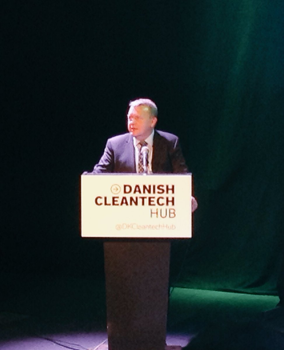 EchoComNet's tweet image. Great keynote by @larsloekke at the Cities for Global Impact, advancing the SDGs through Urban Action #DKCleantechHub 
#ClimateChangeWeek17