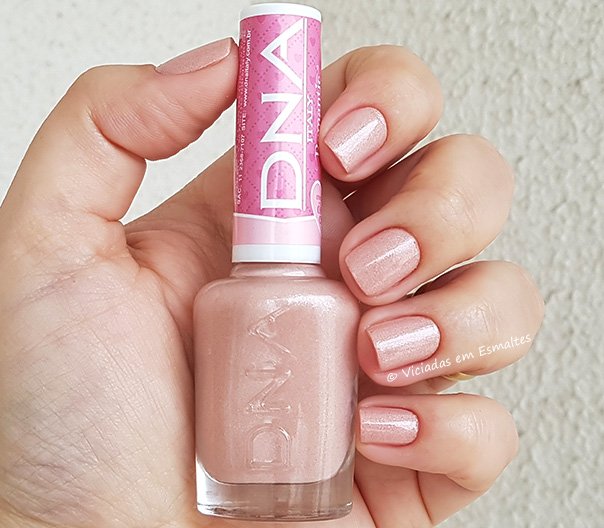 vicioemesmalte's tweet photo. O #esmalte #DNAItaly Zen é formulado com óleo de coco, que ajuda na nutrição das #unhas. Coleção Romantic. #ViciadasEmEsmaltes #Esmaltes https://t.co/m1L3iiitB6