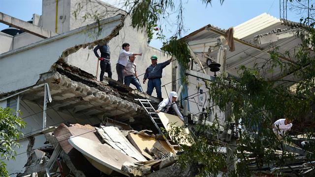 canalccordoba's tweet photo. ÚLTIMO MOMENTO #mexicoterremoto : el sismo de magnitud 7,1 sacudió el centro de México. El epicentro fue en Puebla. Hay al menos 57 muertos https://t.co/DKIFEPY9Ao
