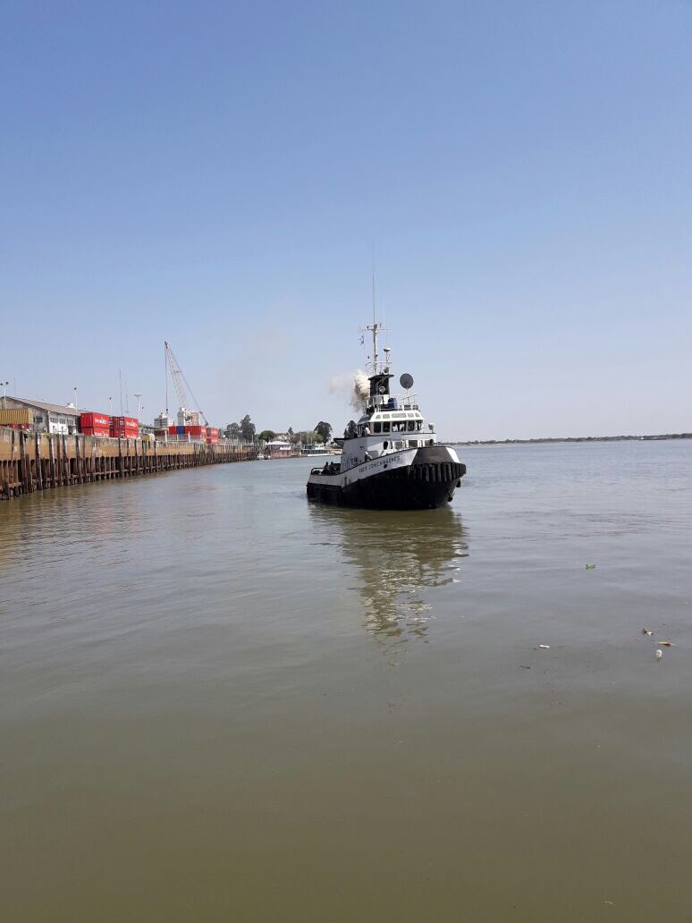 adolfoescobard's tweet photo. #Hoy volvió a navegar el Remolcador 282B Comechingones producto del trabajo y la buena administración. #SSPyVN #DNVN #DDPS @MindeTransporte https://t.co/v2n5urDpg3