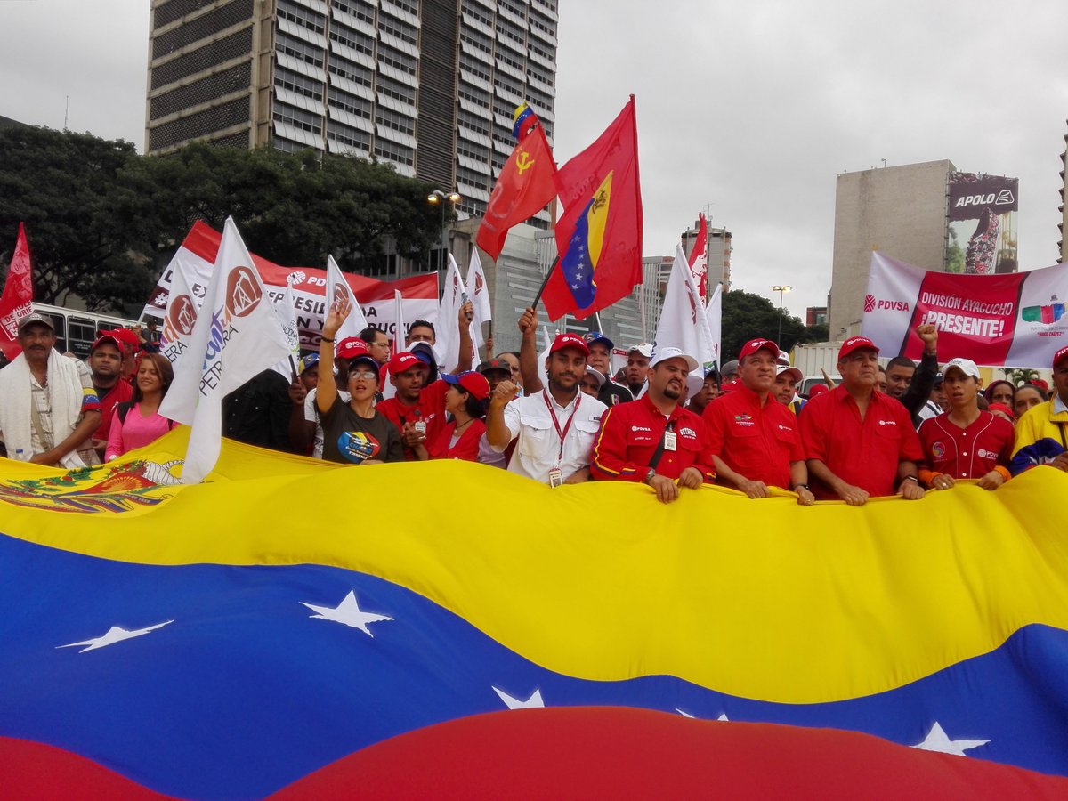 RLeon_PDVSA's tweet photo. Comprometidos con el Golpe de Timon y con la defensa de la Patria nos sumamos a @NicolasMaduro ¡Limpieza, Limpieza, Limpieza en PDVSA! https://t.co/U18bk8w5t1