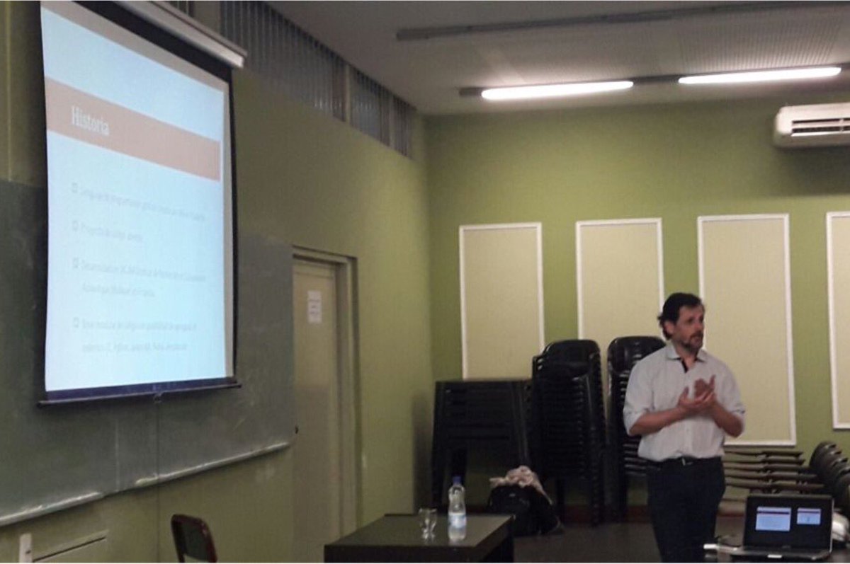 facetuntoficial's tweet photo. #Conferencia "Programación orientada a #Multimedia", a cargo del Lic. Nicolás Auvieux en la @Sem_Programador #FACET https://t.co/kNehLxiZR9
