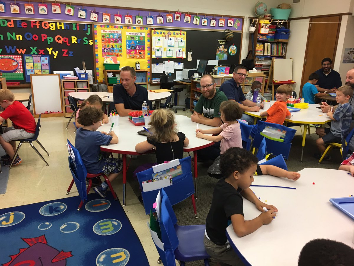carolcollison1's tweet photo. Dad's Day in kindergarten. Thank you dad's! Talking sticks turned out great! #LHEpride #LHEdads #LoveLeadLearn https://t.co/X7uEMO1h9F