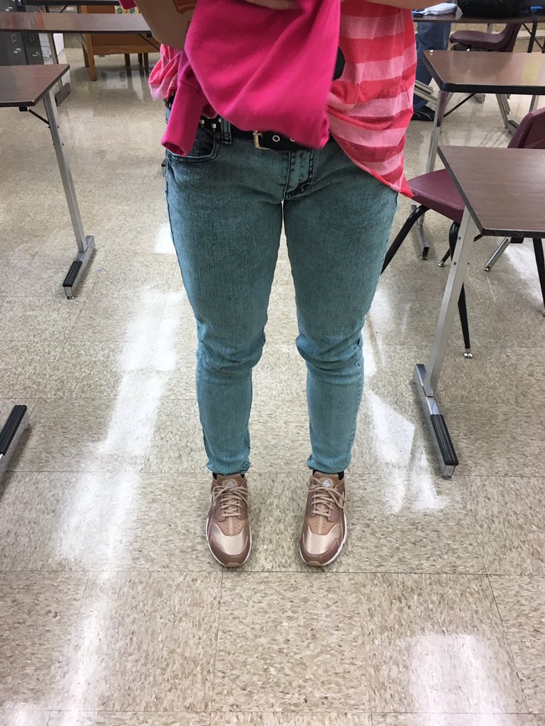 Tiffany (@tiffanybeyer15) on Twitter photo 