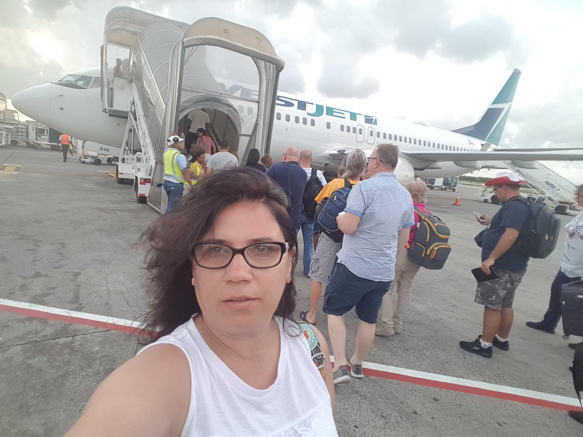 sabrina_mantel's tweet photo. West Jet to the reduce!  #PUJ  #Hurricanemaria  #CHToday https://t.co/aRbzfIukUV