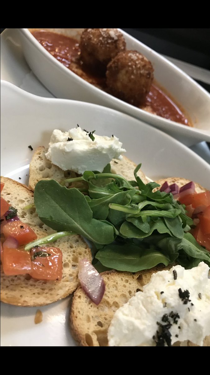 NovitaNJ's tweet photo. Celebrate #HappyHour with us Tues-Fri 3-7pm: #Wine, bites & brews for a great deal @ the bar! And don't forget to visit for #vegtuesday!! https://t.co/xx1jCEBmk6