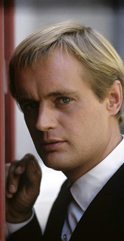  Happy Birthday To A Great Actor David Mccallum!!     