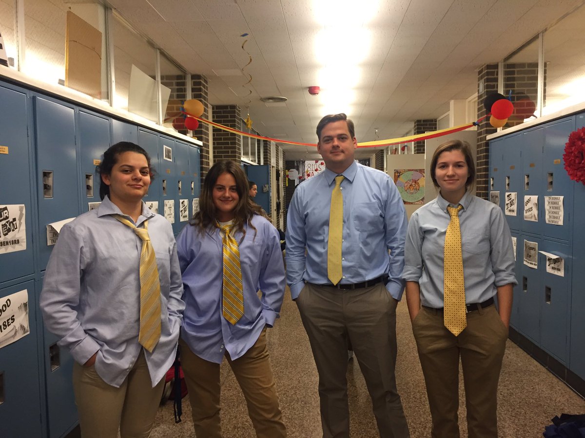 bmont_studco's tweet photo. Some pics from today! Thanks to all who came dressed and are full of spirit! Let's keep it up ladies! https://t.co/qgJNrSELpj