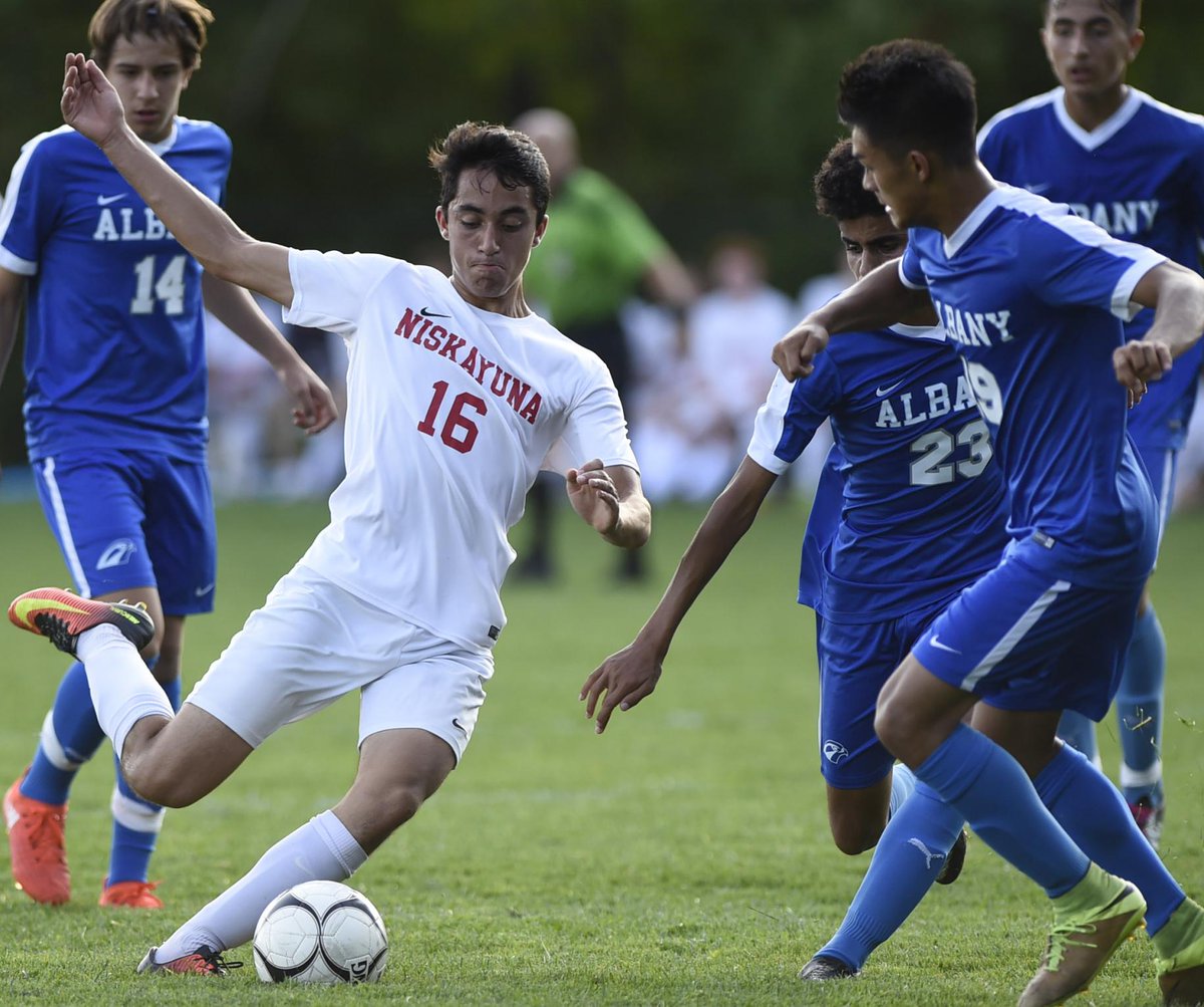 H.S. roundup: Nisky soccer team rallies to tie Albany dailygazette.com/article/2017/0… #518soccer #518volleyball #518fieldhockey