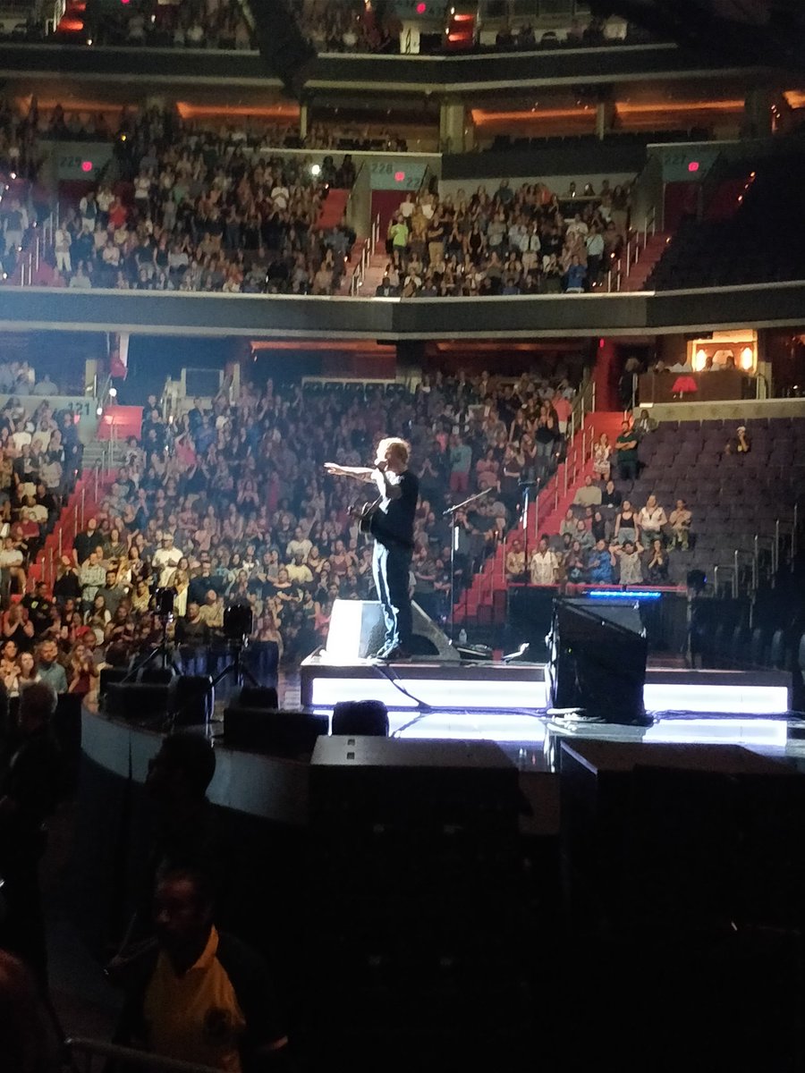 KunalGoel15's tweet photo. Second time seeing you in Washington DC and so glad we were able to get last minute tickets. As always, you killed it @teddysphotos Cheers! https://t.co/UiEUsOsa7t