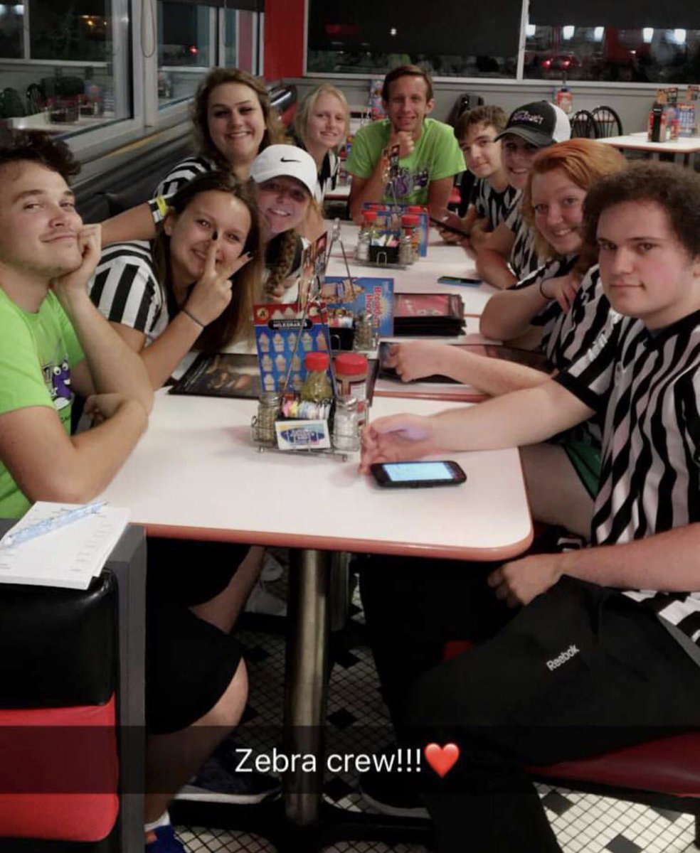 logandavis12951's tweet photo. STG I love my job and the people I work with ππ»π€πΌ #ZebraCrew https://t.co/0DWTBAeqQ3
