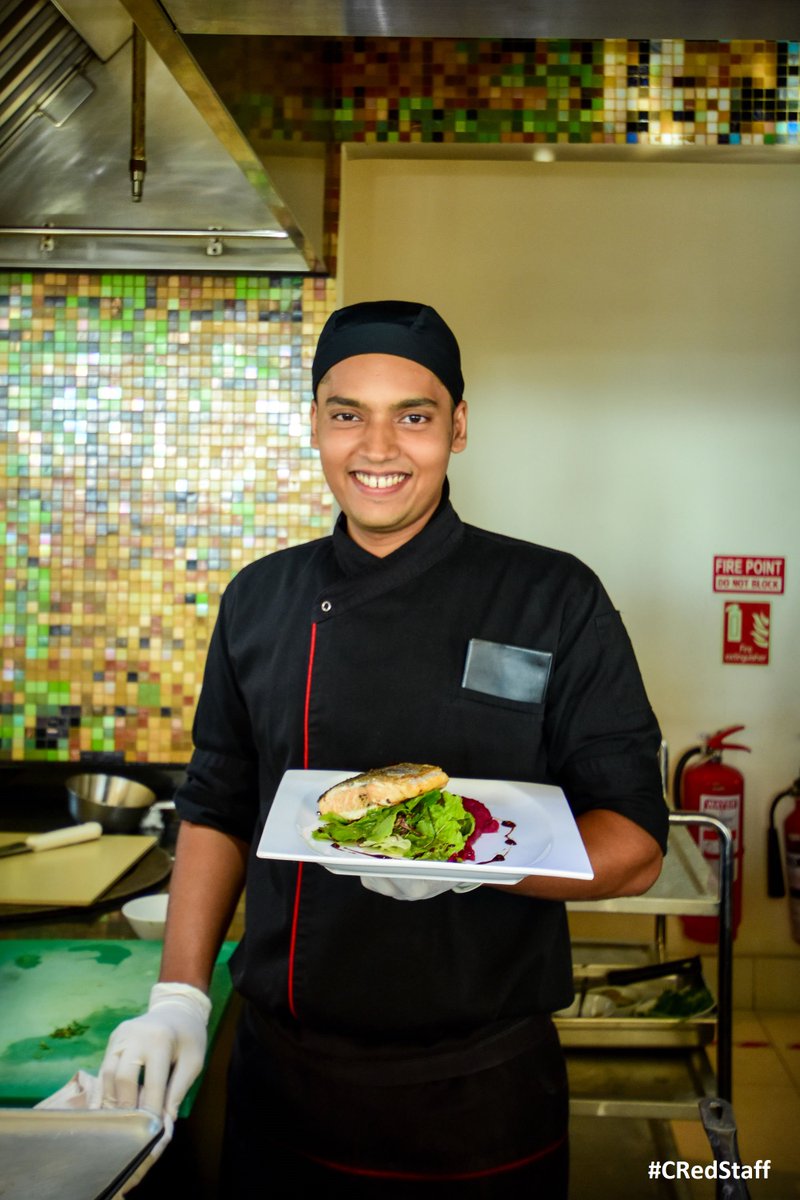CinnamonRedC's tweet photo. Chef is ready to delight you with one of his favourites!
#CRedStaff #CinnamonRed #ColomboHotels https://t.co/5EkO7yCuVh