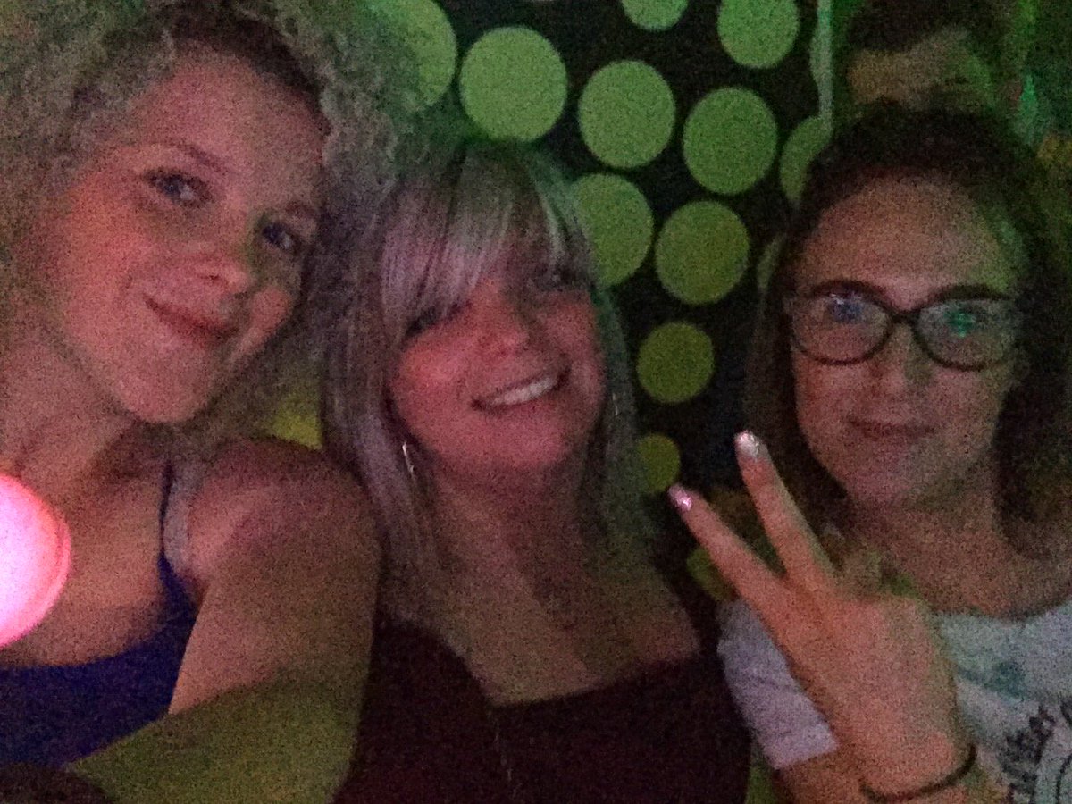 donnwilson's tweet photo. #Primaryschoolfriends https://t.co/vj9rGSehra