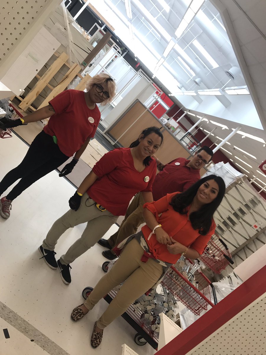 FBlacut's tweet photo. Girl power! #plano1305 #planoramat3258 #girlsthatlift @cherieqt 🎯 https://t.co/bfGZ8EhT10