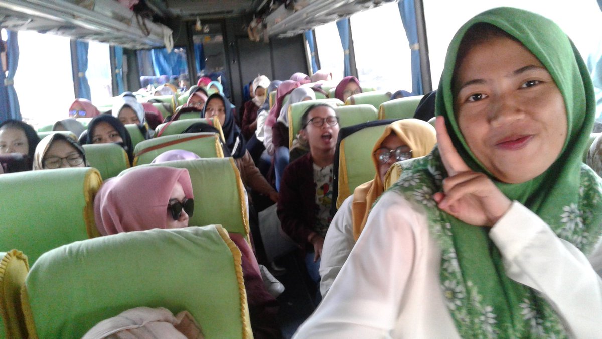 Mahasiswa PGPAUD semester 3 otw banduuuung 🚍
#saungudjo
#apresiasiseni
#ajubabeta
#ajubacntik