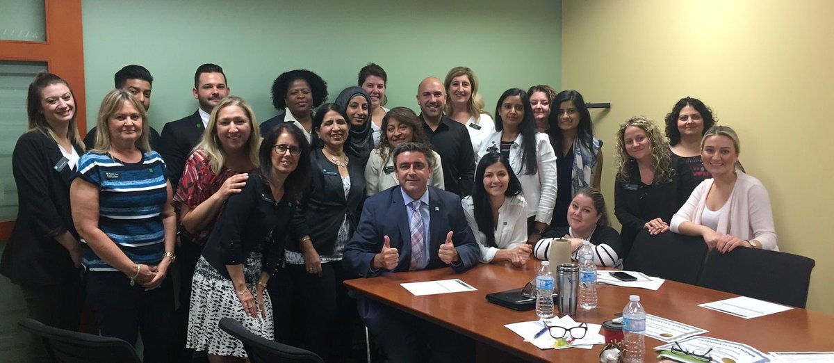 NHenriques_TD's tweet photo. This team is ready to 'Make it Personal' in all our Uptown branches. Thanks for the warm welcome today as your DVP. #digital #coaching https://t.co/5ReFwAOR8k