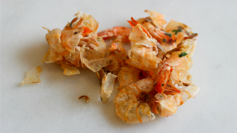 buyshrimp's tweet photo. This informative article by @lifehacker will help you put your usually discarded shrimp shells to great use! https://t.co/zBNyyy2rTC https://t.co/PRAMGb0PGa