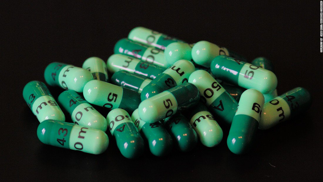 CNN's tweet photo. The world is running out of antibiotics, the WHO says https://t.co/jRfMXdFqn9 https://t.co/CvbmuDOBjW