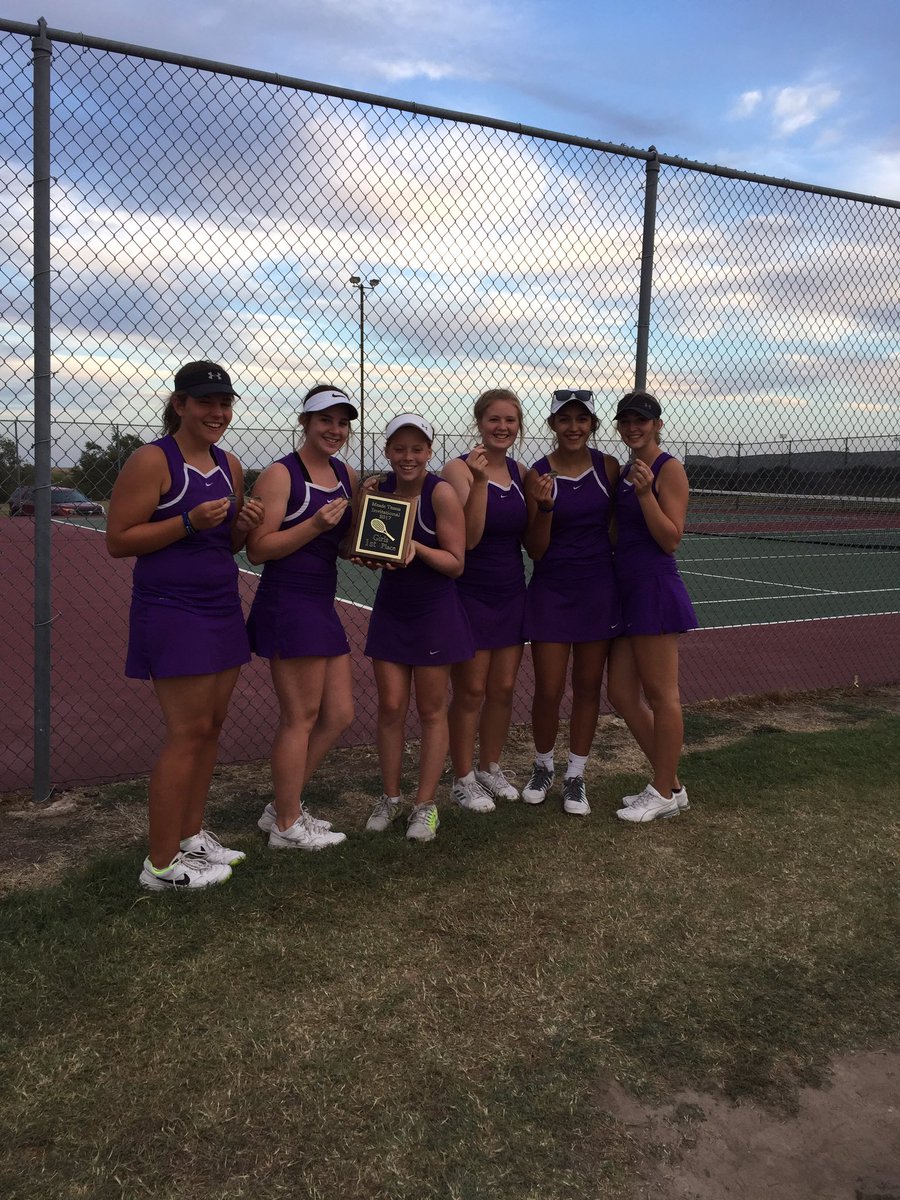 KSbigenglish's tweet photo. Team varsity took 1st place today! Pretty good, but we are all beaten up from the wind #windfordays #prairielife #tennis @athletics_meade https://t.co/3QgYroRM0n