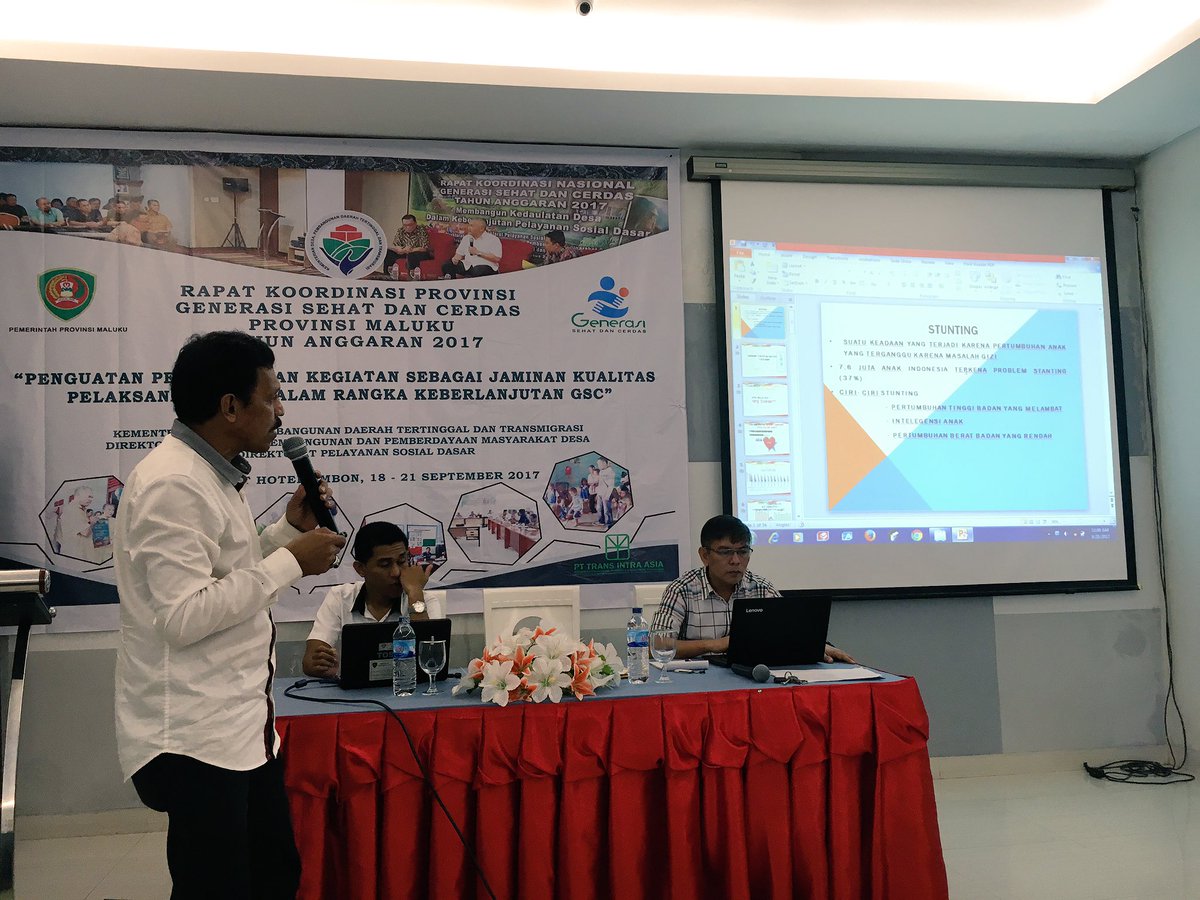 gsc_maluku's tweet photo. Satker GSC Provinsi sedang menyampaikan materi pd Rakorprov GSC Maluku
@kmngenerasi @taufikmadjid71 @1ppmd_kemendesa @thewee70 @harnowibi https://t.co/mYi0kTTi1j