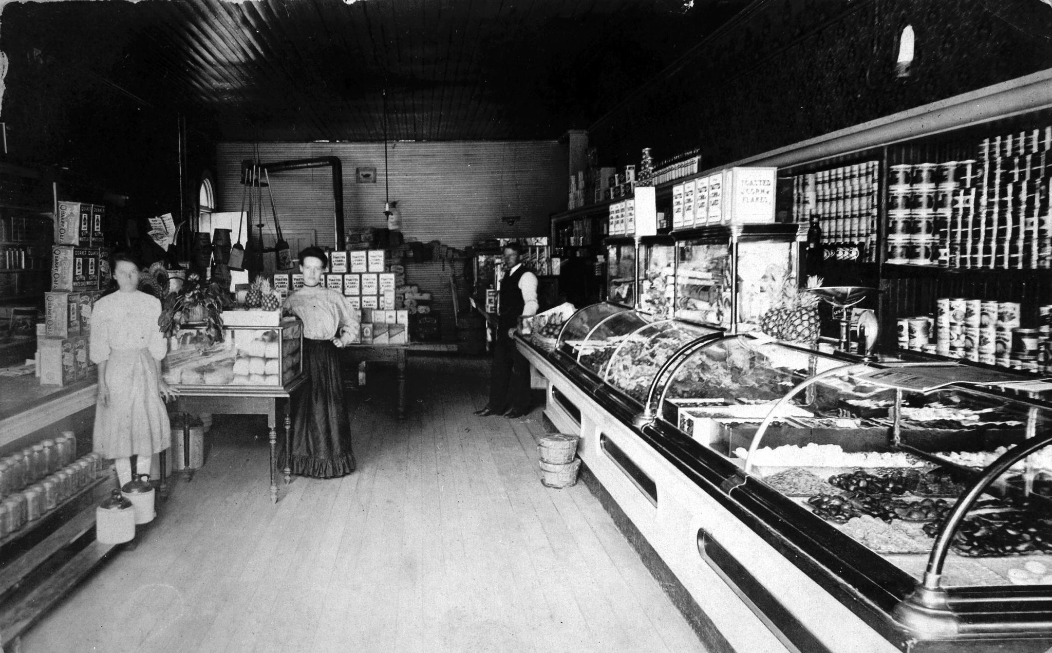 Michigan's Past on Twitter "Grocery store, Litchfield ca. 1900